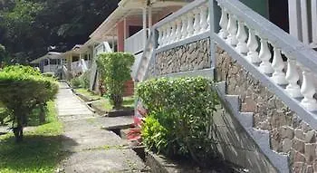 Chez Ophelia Cottage Apartments Fond Cani Доминика