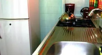 Контакты Chez Ophelia Cottage Apartments